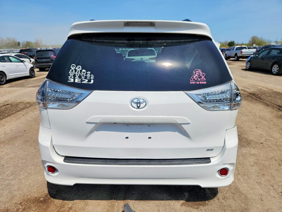 49602576 :رقم المزاد ، 5TDXK3DC1GS749380 vin ، 2016 Toyota Sienna مزاد بيع