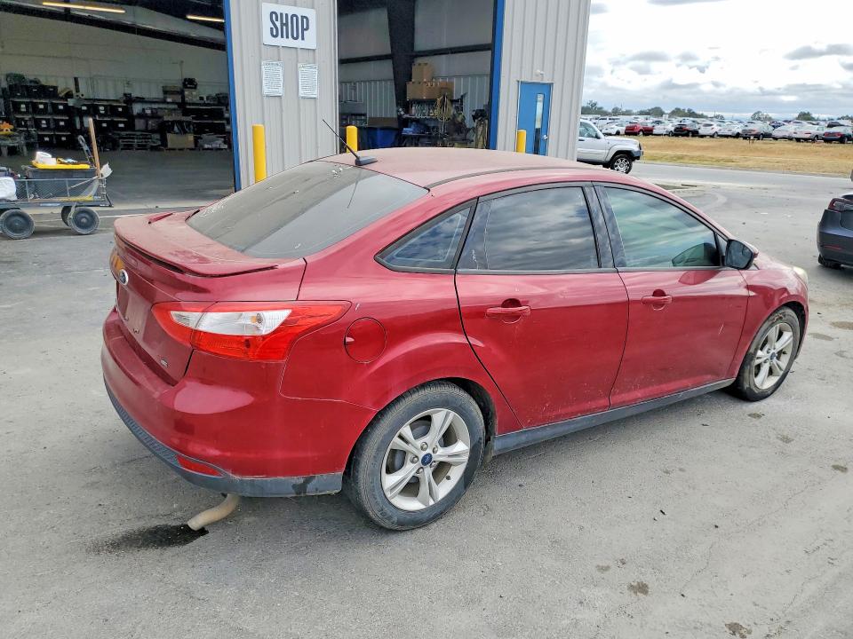 2014 Ford Focus მანქანა იყიდება აუქციონზე, vin: 1FADP3F21EL325811, აუქციონის ნომერი: 54869936