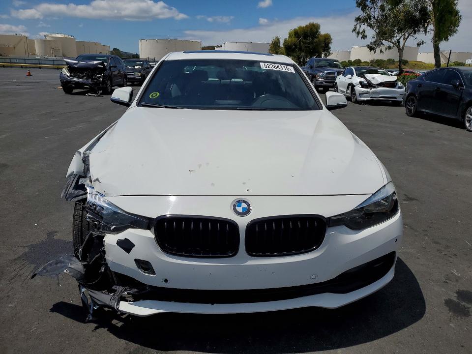 Продажа на аукционе авто 2016 Bmw 320, vin: WBA8E1G56GNU12297, номер лота: 52364316