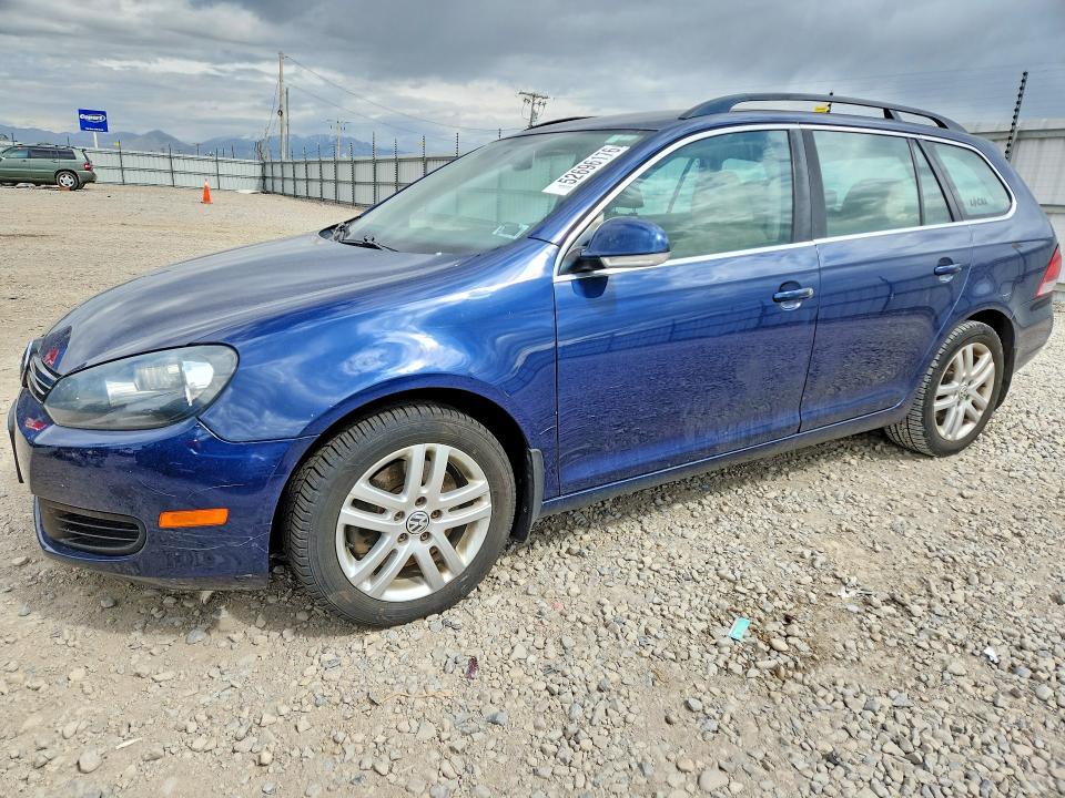 52696176 :رقم المزاد ، 3VWPL7AJ0EM623738 vin ، 2014 Volkswagen Jetta مزاد بيع