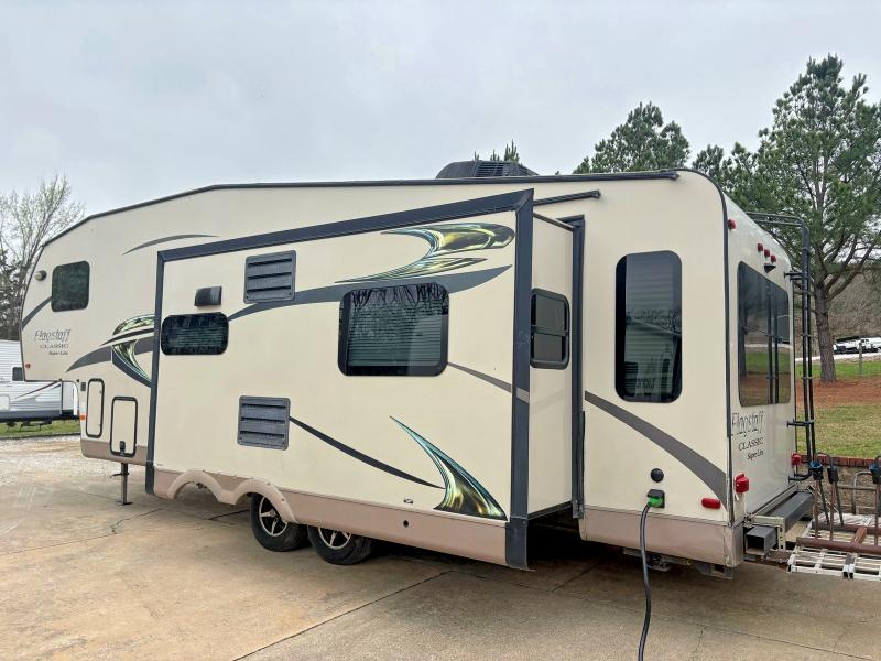 Продажа на аукционе авто 2016 Forest River Flagstaff Lite Weight Trailers, vin: 4X4FFLD29G1868986, номер лота: 54512206