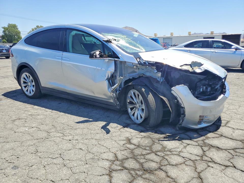 2017 Tesla Model X მანქანა იყიდება აუქციონზე, vin: 5YJXCBE22HF055168, აუქციონის ნომერი: 53095826