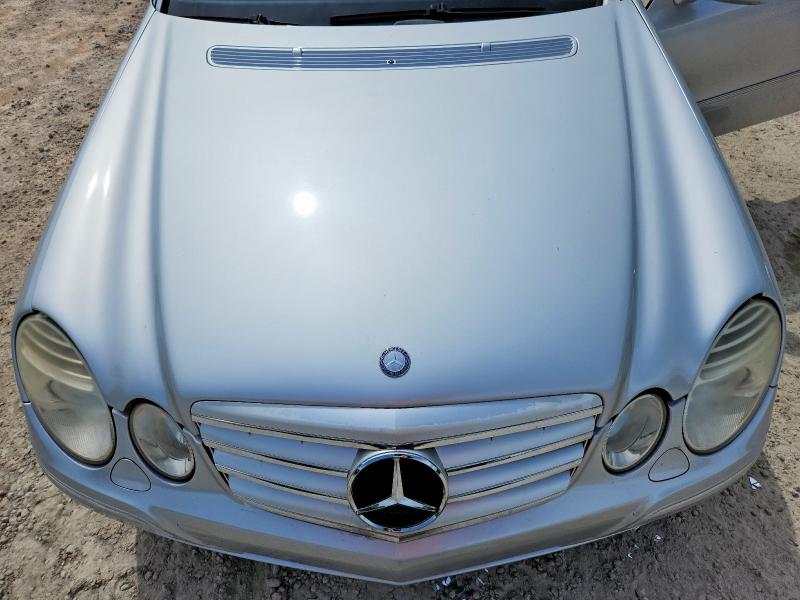 52291116 :رقم المزاد ، WDBUF56X98B196021 vin ، 2008 Mercedes-benz E مزاد بيع