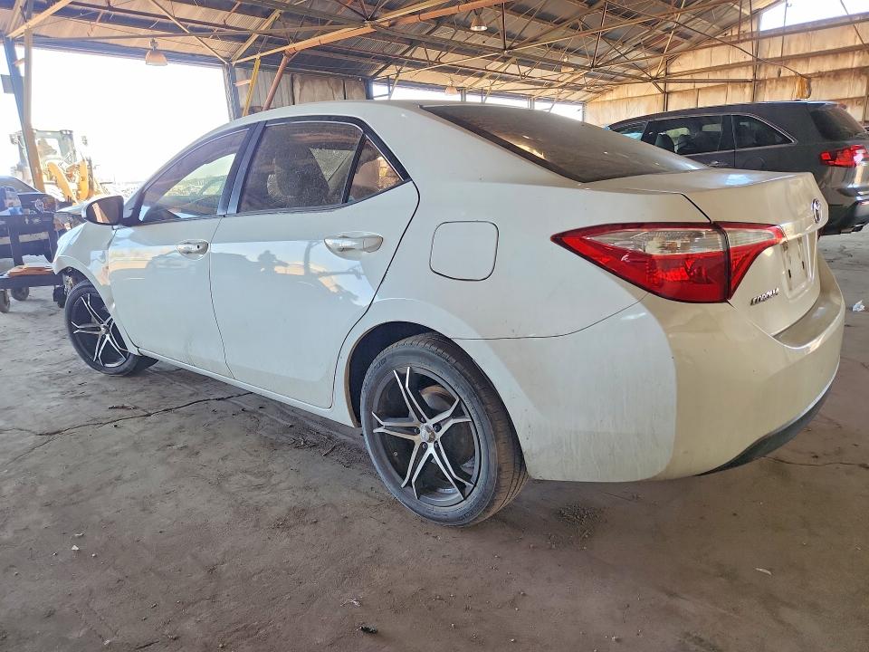 53931236 :رقم المزاد ، 5YFBURHEXFP310916 vin ، 2015 Toyota Corolla مزاد بيع