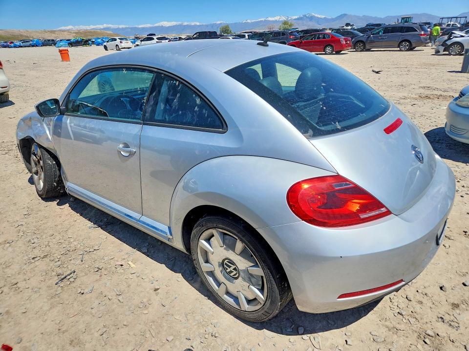 51706806 :رقم المزاد ، 3VWJP7AT3CM601922 vin ، 2012 Volkswagen Beetle مزاد بيع