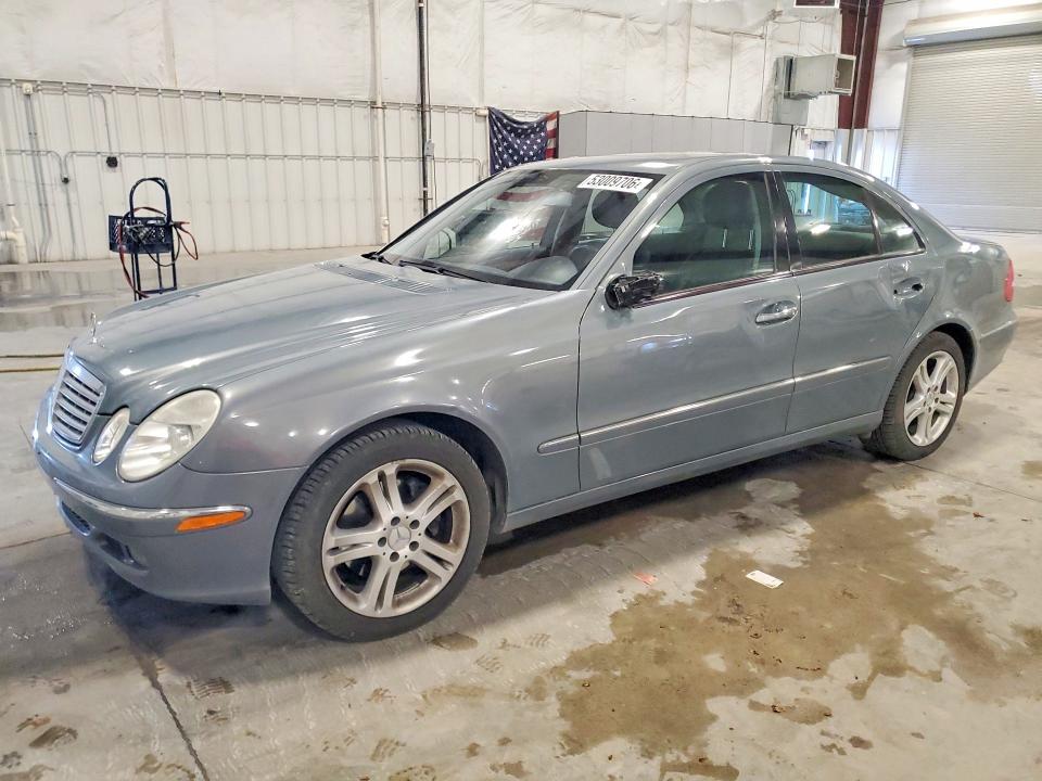 53009706 :رقم المزاد ، WDBUF87J76X192318 vin ، 2006 Mercedes-benz E مزاد بيع