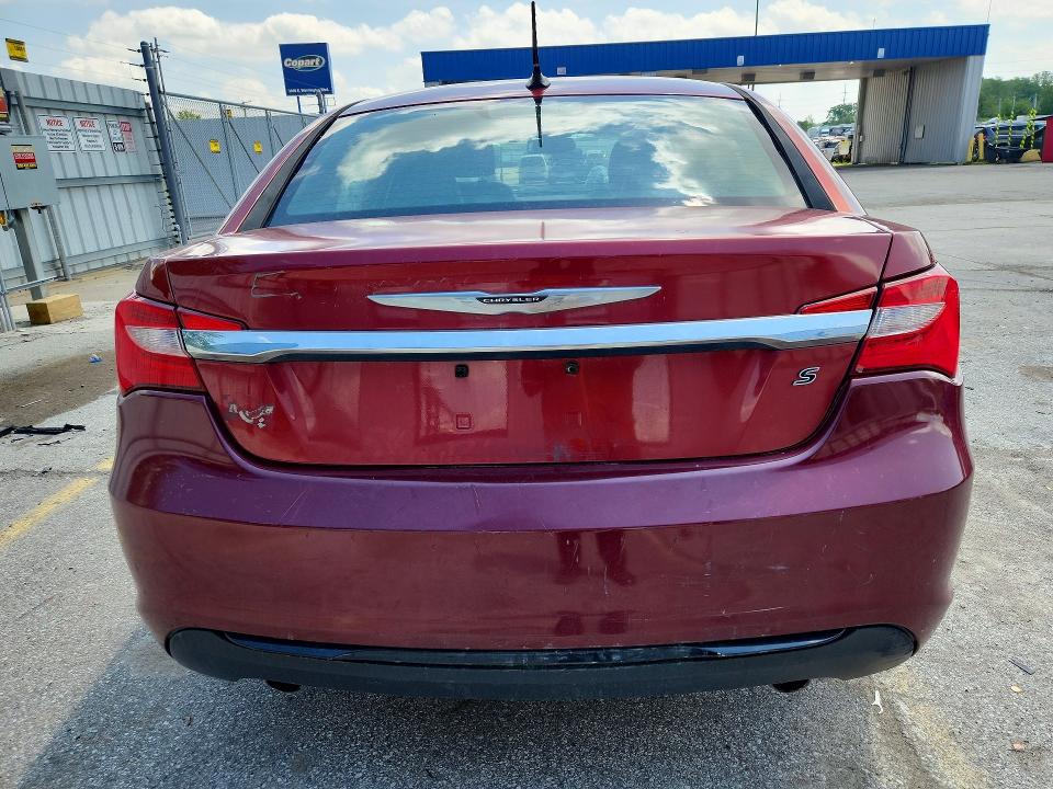 53994226 :رقم المزاد ، 1C3CCBCG5DN524539 vin ، 2013 Chrysler 200 مزاد بيع