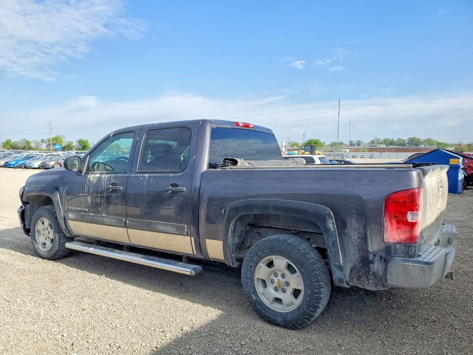 2011 Chevrolet Silverado მანქანა იყიდება აუქციონზე, vin: 3GCPKSE33BG303831, აუქციონის ნომერი: 52185106