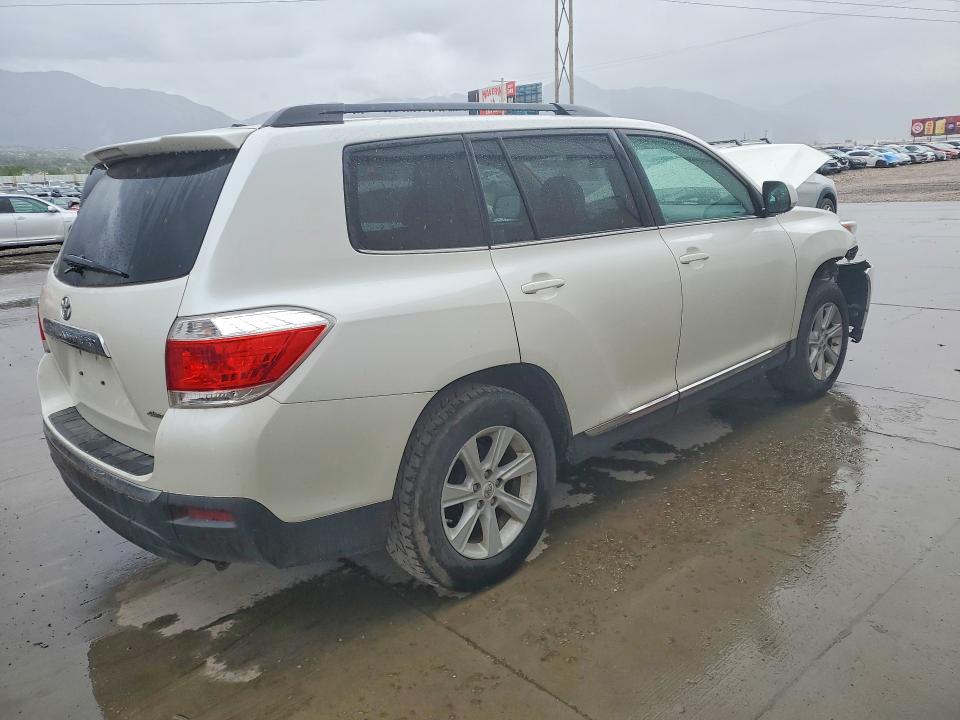 52321006 :رقم المزاد ، 5TDBK3EH1CS166869 vin ، 2012 Toyota Highlander مزاد بيع