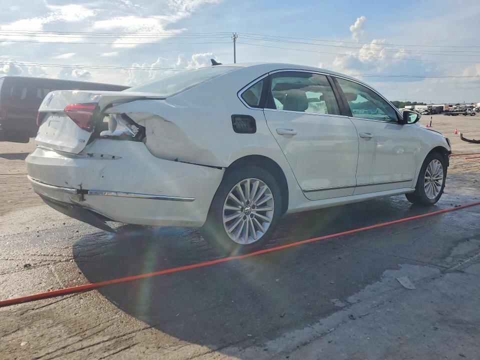 Продажа на аукционе авто 2017 Volkswagen Passat, vin: 1VWBT7A36HC005339, номер лота: 55456106