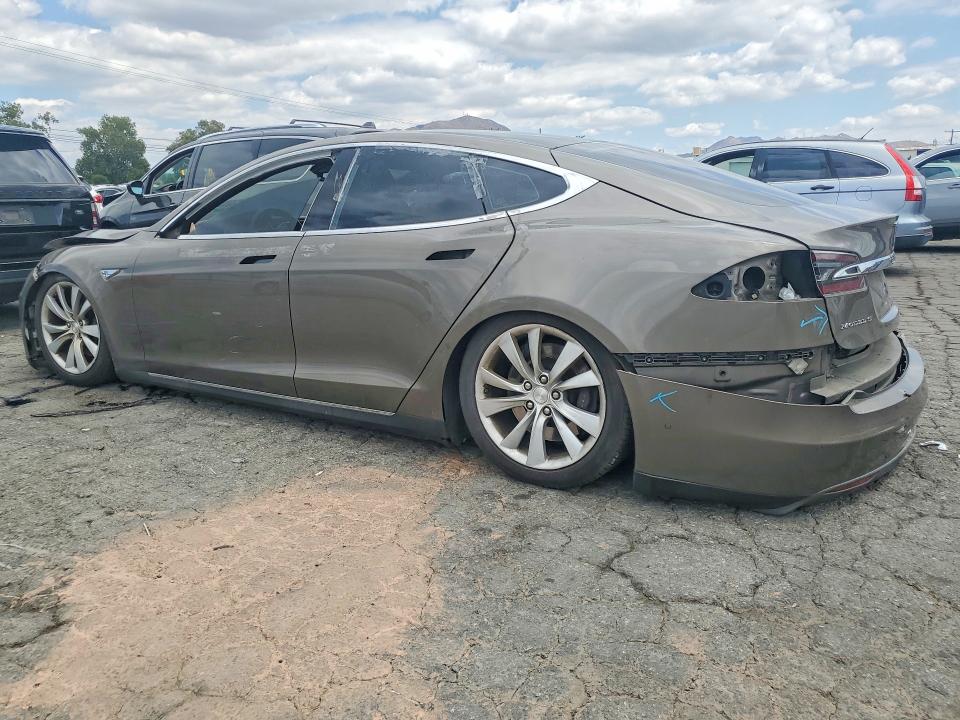Auction sale of the 2016 Tesla Model S, vin: 5YJSA1E20GF123881, lot number: 55376016