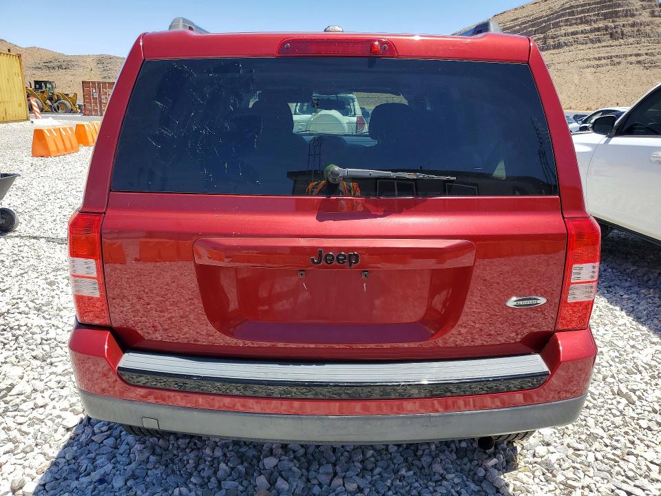 55040326 :رقم المزاد ، 1C4NJPBA4FD263661 vin ، 2015 Jeep Patriot مزاد بيع