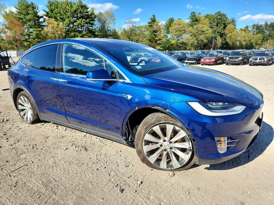 Продаж на аукціоні авто 2019 Tesla Model X, vin: 5YJXCBE27KF184885, номер лоту: 52752986
