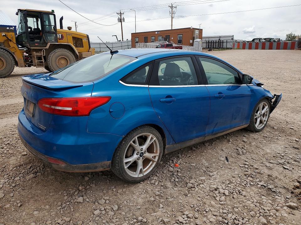 Продажа на аукционе авто 2015 Ford Focus, vin: 1FADP3J22FL261660, номер лота: 55061206