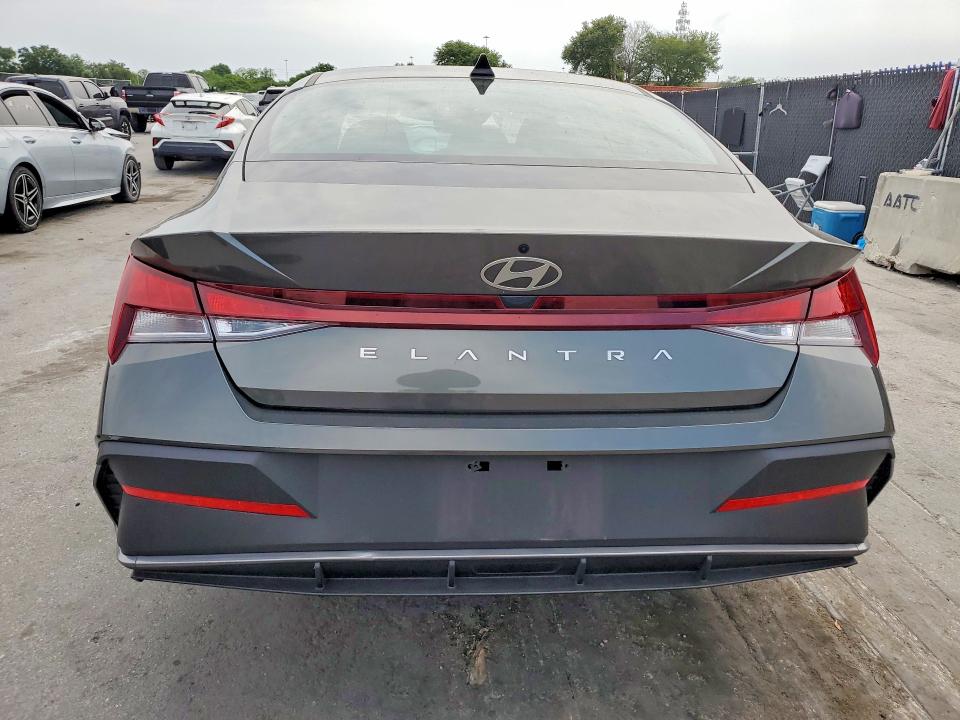 52154296 :رقم المزاد ، KMHLL4DG8SU966803 vin ، 2025 Hyundai Elantra مزاد بيع