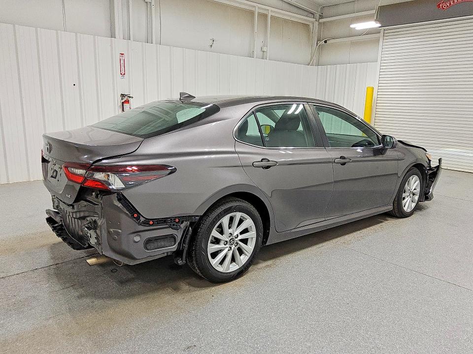 2021 Toyota Camry მანქანა იყიდება აუქციონზე, vin: 4T1C11AK3MU602725, აუქციონის ნომერი: 52183686