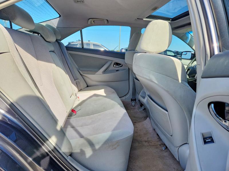 51864616 :رقم المزاد ، JTNBF3EK0A3002667 vin ، 2010 Toyota Camry مزاد بيع