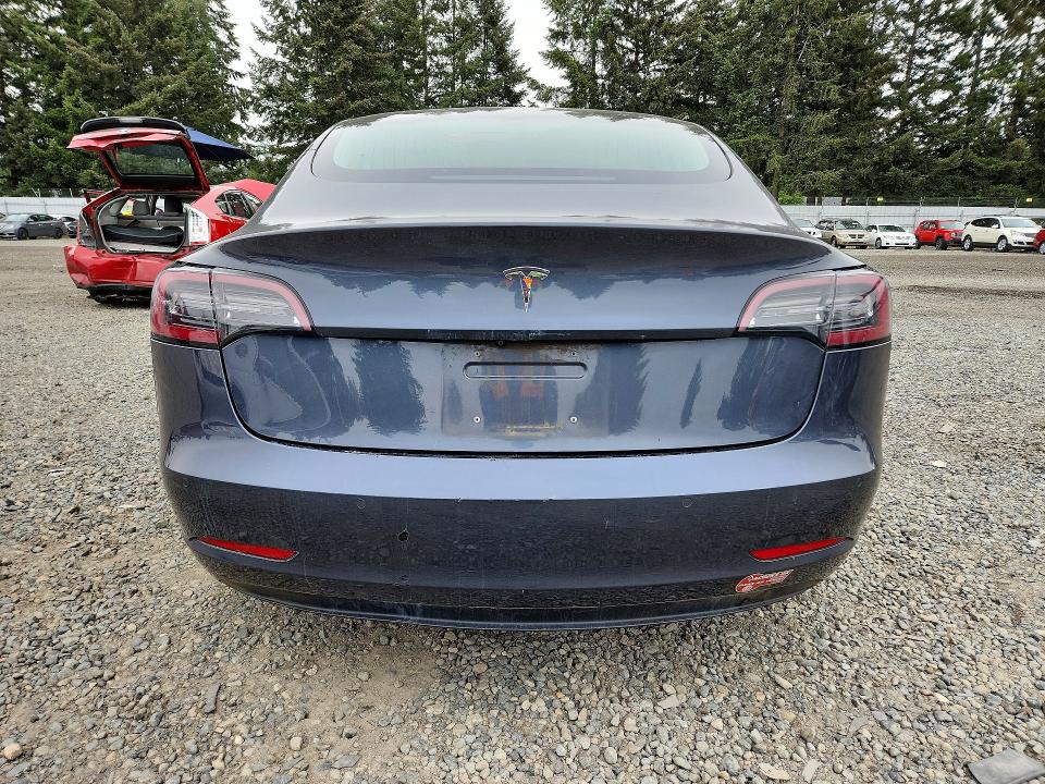 53125846 :رقم المزاد ، 5YJ3E1EA0JF020029 vin ، 2018 Tesla Model 3 مزاد بيع