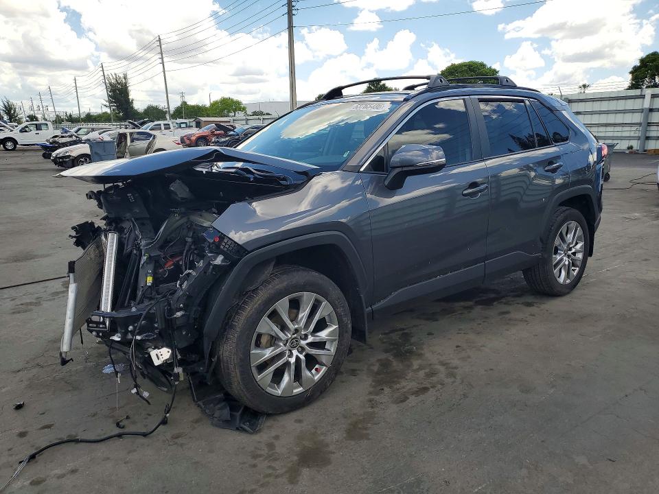 53765486 :رقم المزاد ، 2T3C1RFV4SC306135 vin ، 2025 Toyota Rav4 مزاد بيع