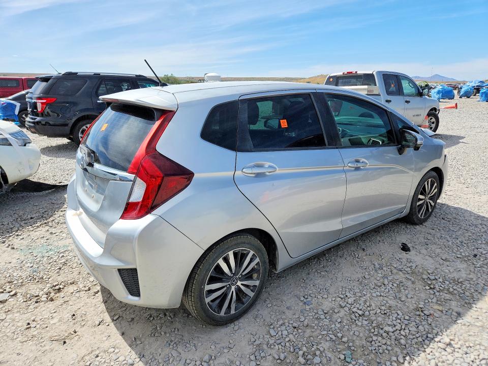 54425526 :رقم المزاد ، 3HGGK5H81FM775804 vin ، 2015 Honda Fit مزاد بيع