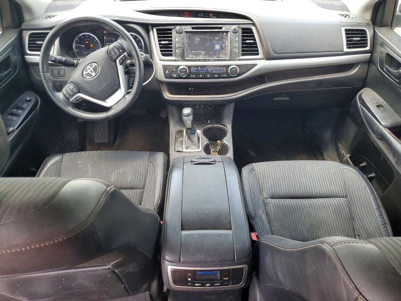 2018 Toyota Highlander მანქანა იყიდება აუქციონზე, vin: 5TDZZRFH8JS247876, აუქციონის ნომერი: 49576576