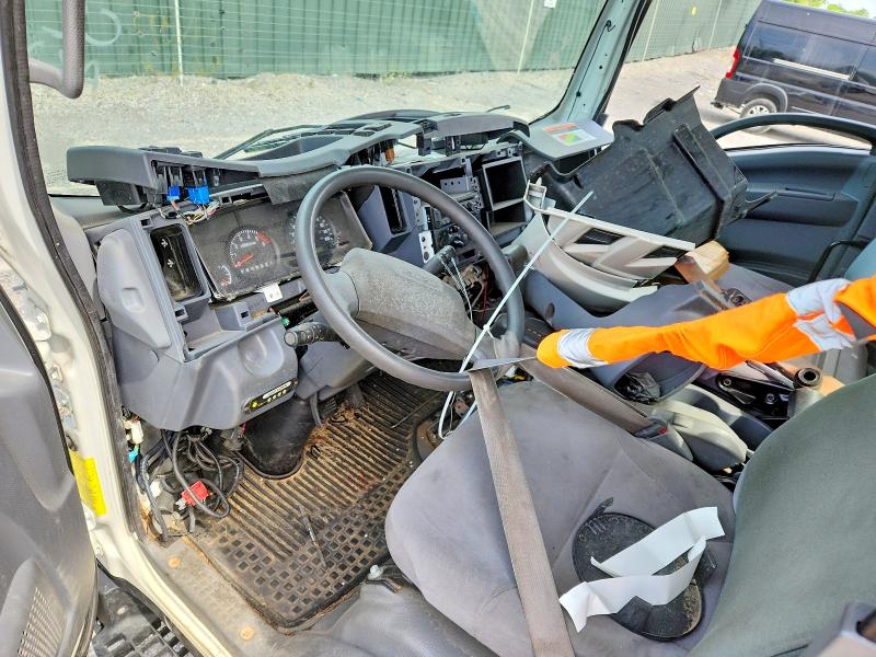 52310666 :رقم المزاد ، 54DC4W1DXLS209269 vin ، 2020 Isuzu Npr Hd مزاد بيع