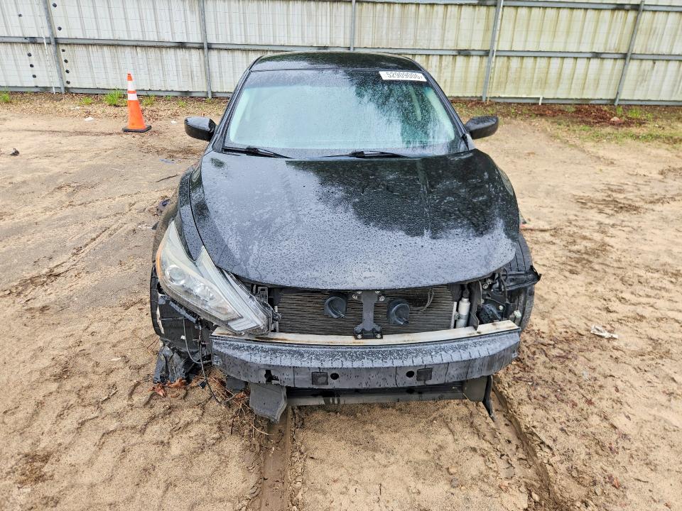 Продаж на аукціоні авто 2018 Nissan Altima, vin: 1N4AL3AP9JC258418, номер лоту: 52909006
