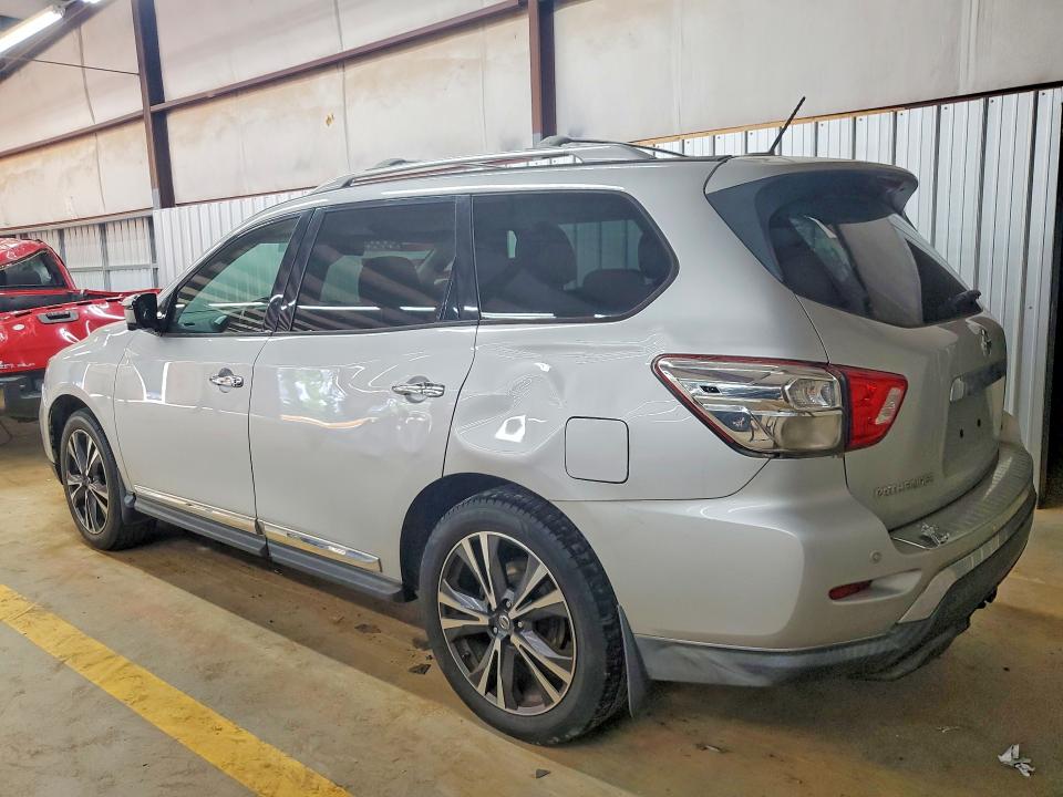53669566 :رقم المزاد ، 5N1DR2MN9HC617914 vin ، 2017 Nissan Pathfinder مزاد بيع