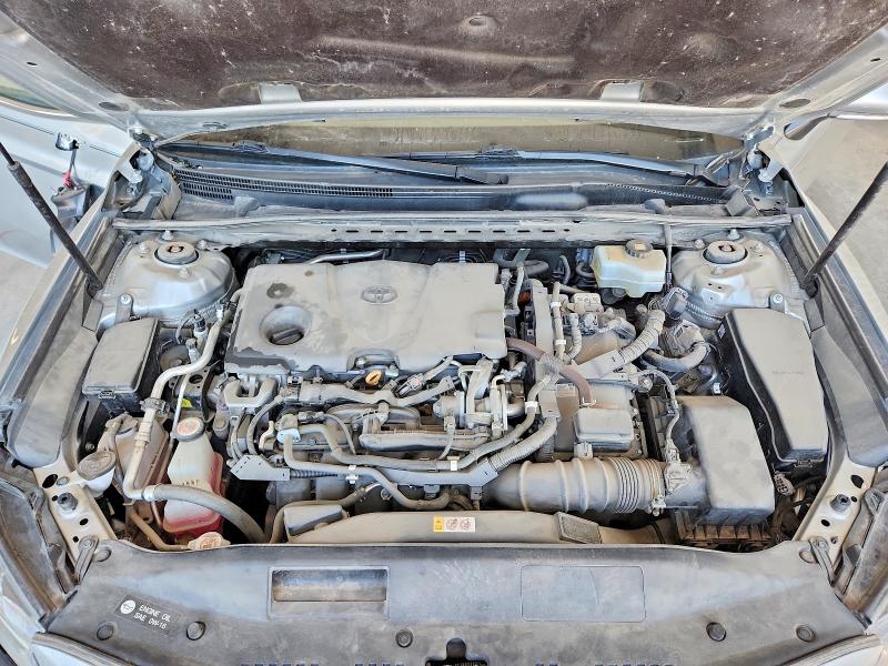 52078956 :رقم المزاد ، 4T1B21HK8JU002924 vin ، 2018 Toyota Camry Hybrid مزاد بيع