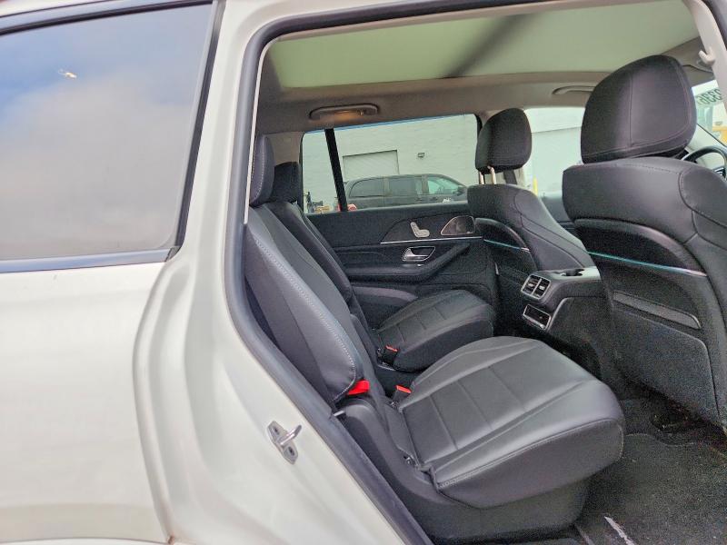 54809336 :رقم المزاد ، 4JGFF5KE3RB230658 vin ، 2024 Mercedes-benz Gls مزاد بيع