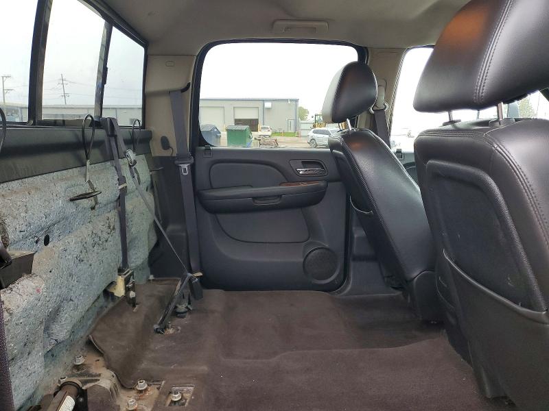 52070656 :رقم المزاد ، 1GT424C85BF170827 vin ، 2011 Gmc Sierra مزاد بيع