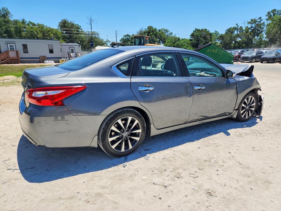 2017 Nissan Altima მანქანა იყიდება აუქციონზე, vin: 1N4AL3AP2HC128376, აუქციონის ნომერი: 53638756