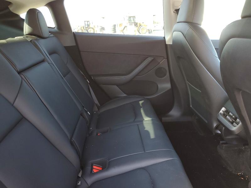53744776 :رقم المزاد ، 7SAYGDEE6NA005917 vin ، 2022 Tesla Model Y مزاد بيع