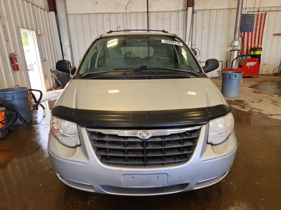 Продажа на аукционе авто 2005 Chrysler Town & Country, vin: 2C4GP54L45R501983, номер лота: 52068176