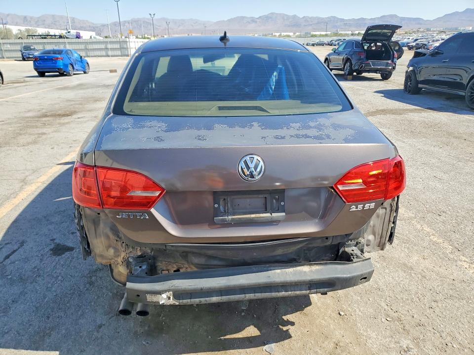 53580756 :رقم المزاد ، 3VWD17AJ7EM238024 vin ، 2014 Volkswagen Jetta مزاد بيع