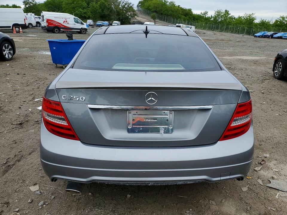 Продаж на аукціоні авто 2013 Mercedes-benz C, vin: WDDGJ4HB3DF998954, номер лоту: 52765286