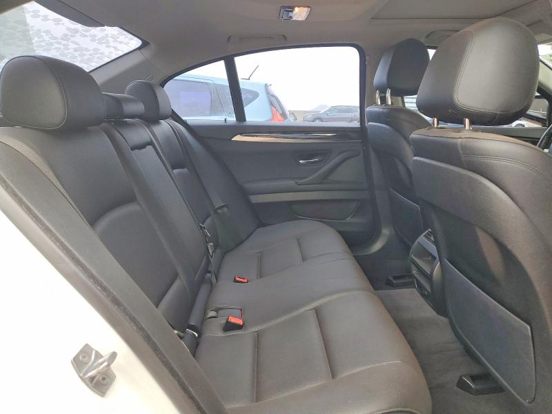 52234196 :رقم المزاد ، WBA5A5C5XFD513116 vin ، 2015 Bmw 528 مزاد بيع