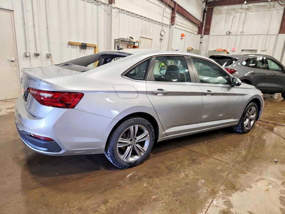 53061036 :رقم المزاد ، 3VWEM7BU8NM013244 vin ، 2022 Volkswagen Jetta مزاد بيع