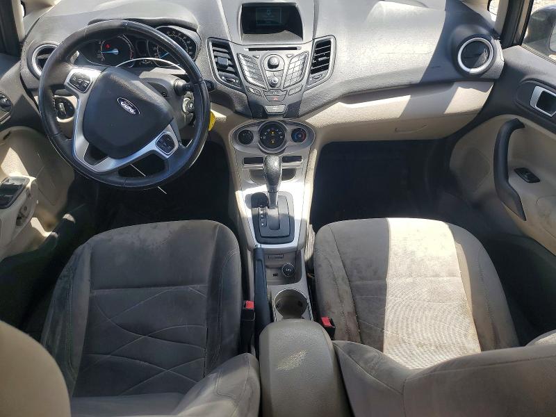 52645756 :رقم المزاد ، 3FADP4EJ4FM158150 vin ، 2015 Ford Fiesta مزاد بيع