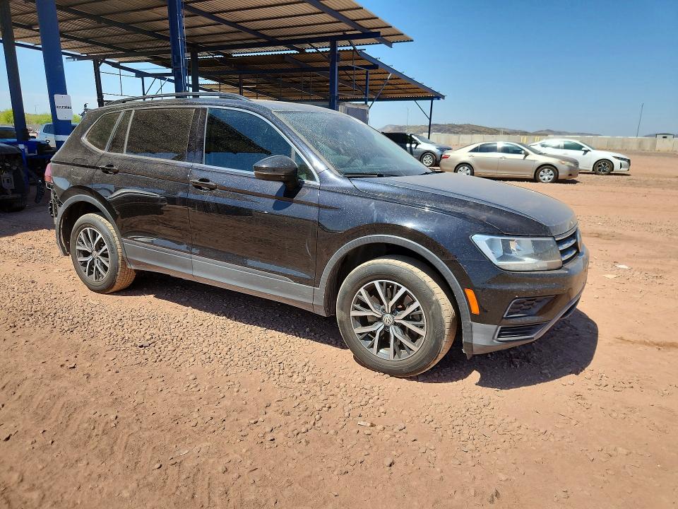 53280216 :رقم المزاد ، 3VV3B7AXXKM077536 vin ، 2019 Volkswagen Tiguan مزاد بيع
