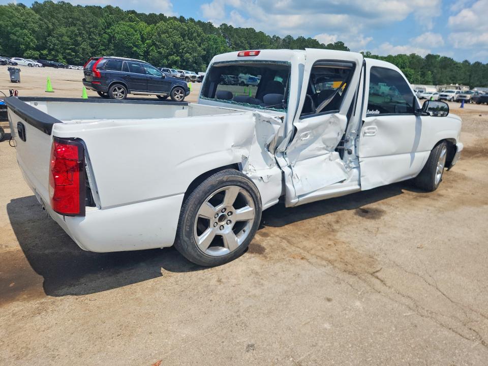 2004 Chevrolet Silverado მანქანა იყიდება აუქციონზე, vin: 2GCEC13T041399575, აუქციონის ნომერი: 54194436