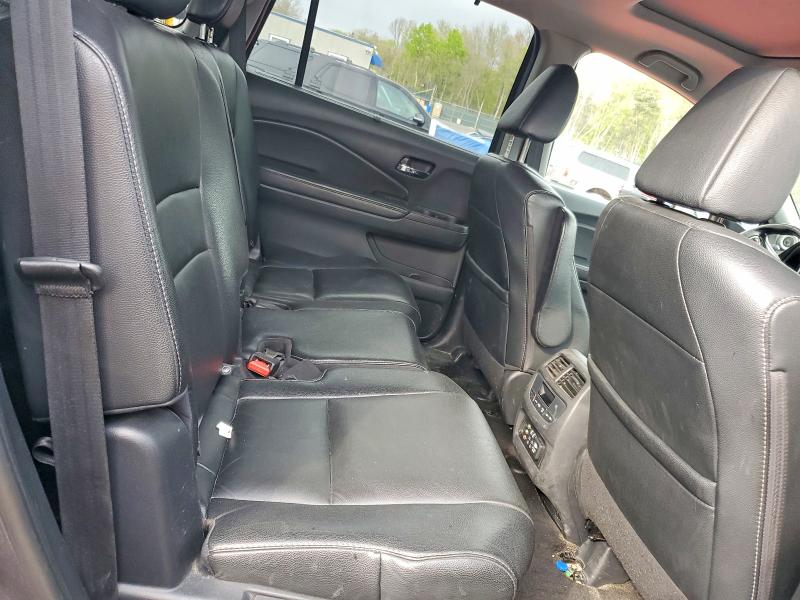 52128546 :رقم المزاد ، 5FNYF6H97JB017632 vin ، 2018 Honda Pilot مزاد بيع