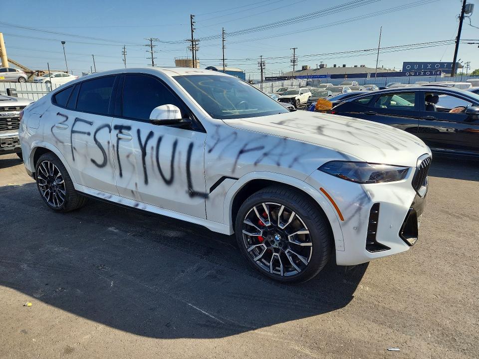 52260386 :رقم المزاد ، 5UX33EX09R9S37570 vin ، 2024 Bmw X6 مزاد بيع