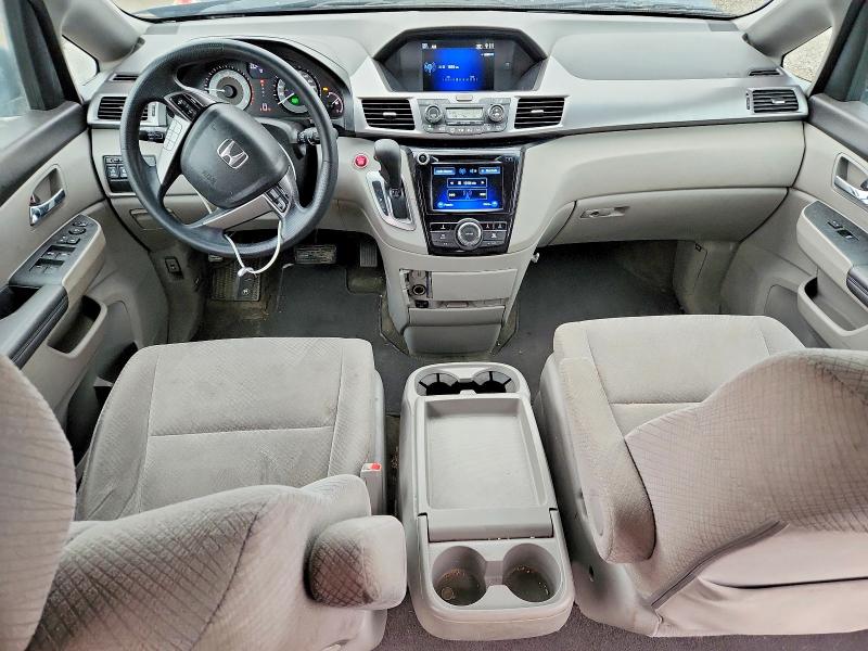 52922896 :رقم المزاد ، 5FNRL5H43FB511084 vin ، 2015 Honda Odyssey مزاد بيع