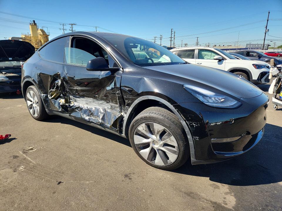 53276686 :رقم المزاد ، 7SAYGDEE0PA061595 vin ، 2023 Tesla Model Y مزاد بيع