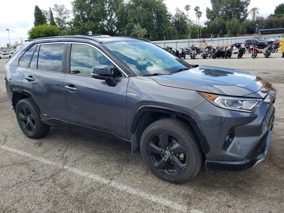 Продаж на аукціоні авто 2020 Toyota Rav4, vin: JTMEWRFVXLJ047532, номер лоту: 53850336