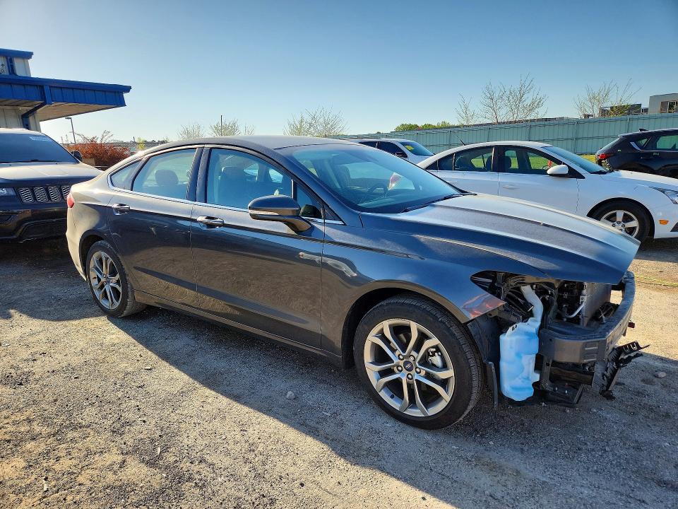 53985186 :رقم المزاد ، 3FA6P0CD6LR249787 vin ، 2020 Ford Fusion مزاد بيع