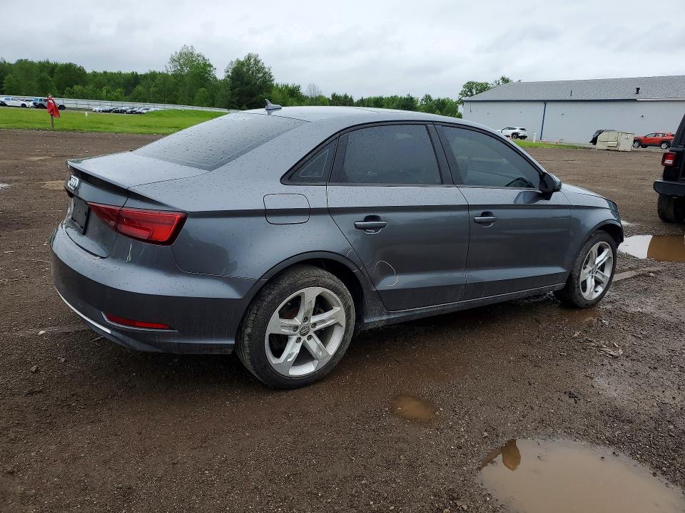 Продаж на аукціоні авто 2018 Audi A3, vin: WAUAUGFFXJ1024232, номер лоту: 53808106