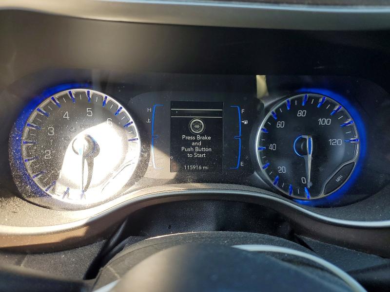 52310266 :رقم المزاد ، 2C4RC1BG2JR120727 vin ، 2018 Chrysler Pacifica مزاد بيع