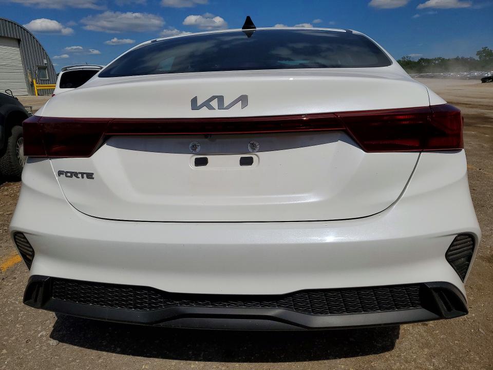 2024 Kia Forte მანქანა იყიდება აუქციონზე, vin: 3KPF24AD5RE827820, აუქციონის ნომერი: 52473336
